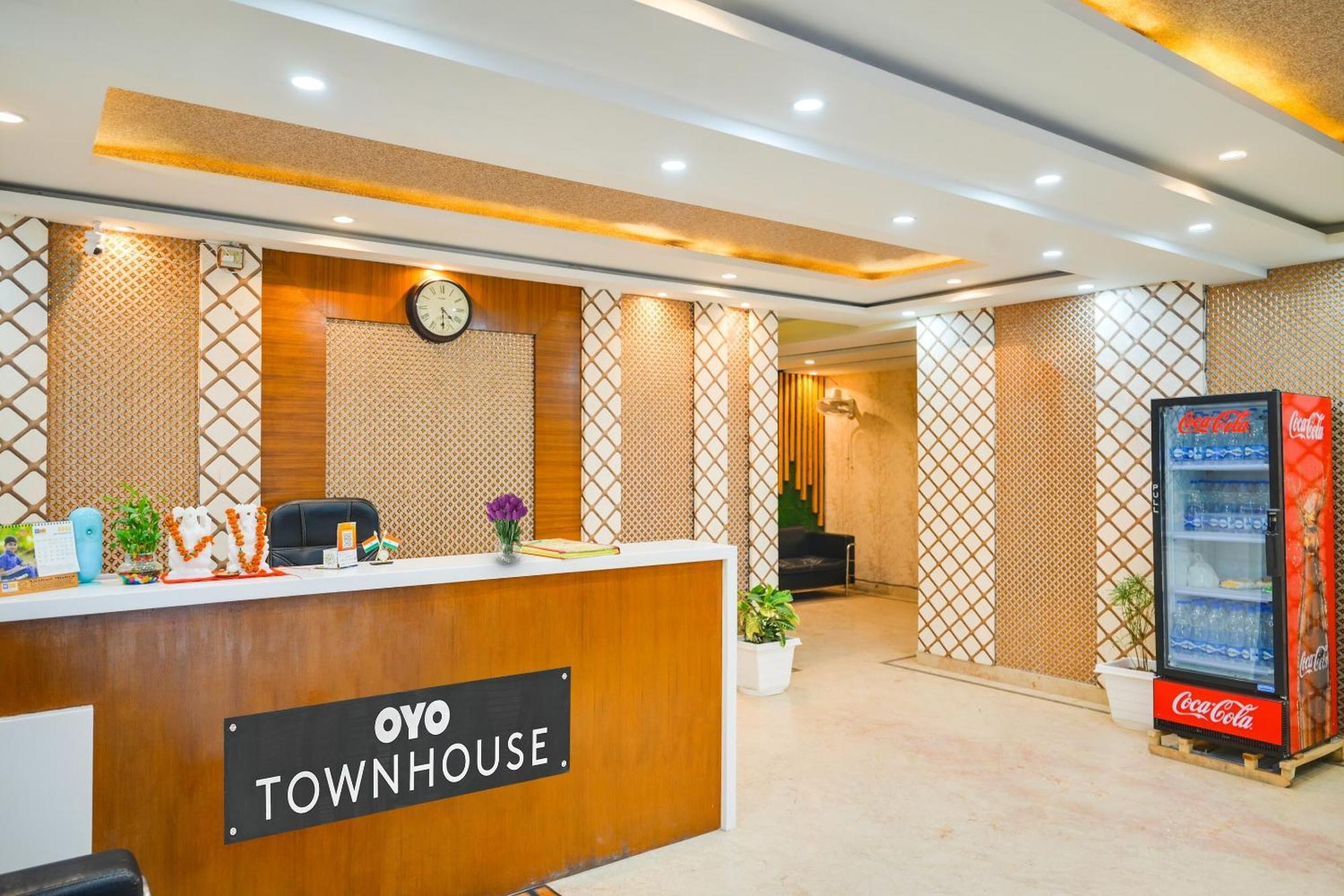 Townhouse Oak Hotel Ar Ganges Premium バラナシ エクステリア 写真
